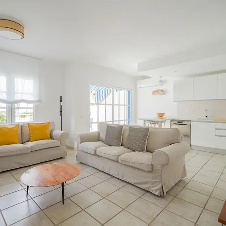 Holiday home Cabosos Pasito Blanco